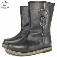 Сапоги зимние мужские натуральные черные кожаные 'Сибиряк', войлочная подошва