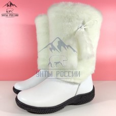 Унты женские натуральные белые кожаные с бубенчиками, литая черная подошва