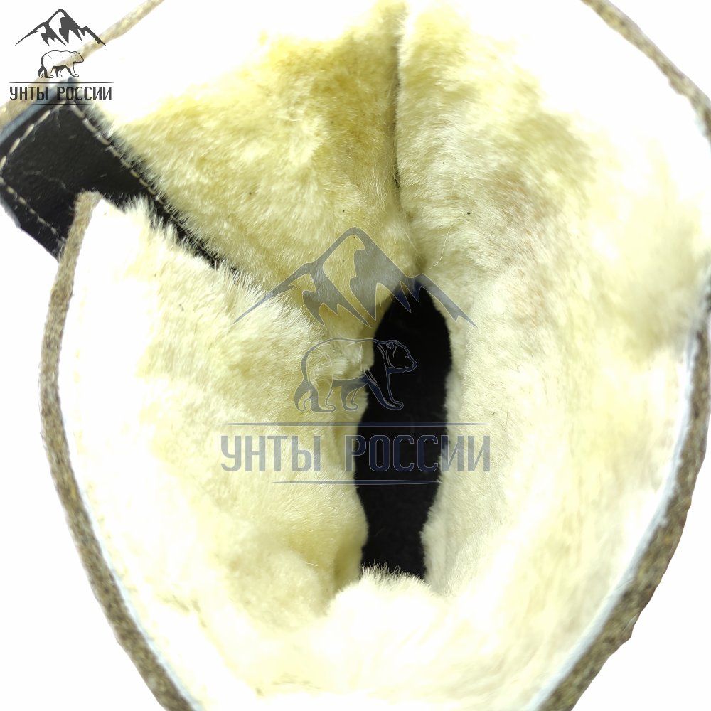Дедуши мужские зимние натуральные с мехом на протекторе валенки